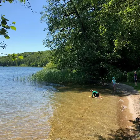 Seeblick Apartment *