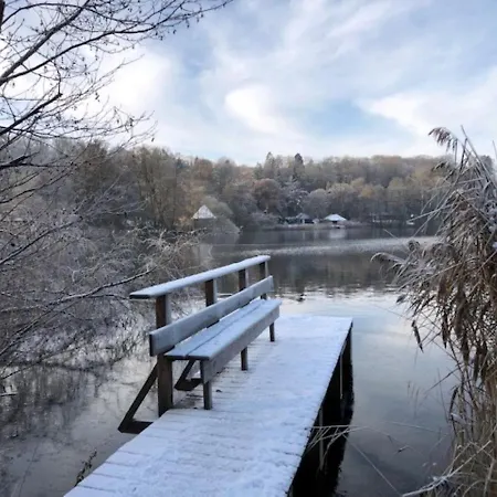 Seeblick Apartment *