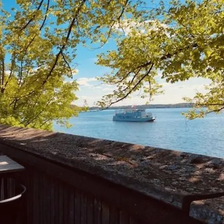 Seeblick Apartment *